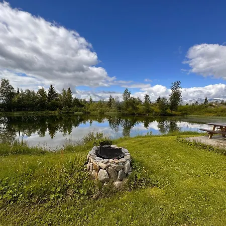 Ideal Base For Exploring 2 Bedrooms & Balcony Apartment *