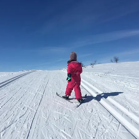 Ideal Base For Exploring 2 Bedrooms & Balcony Apartment