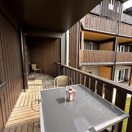 Ideal Base For Exploring 2 Bedrooms & Balcony